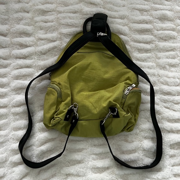 Versatile Green Sling Backpack